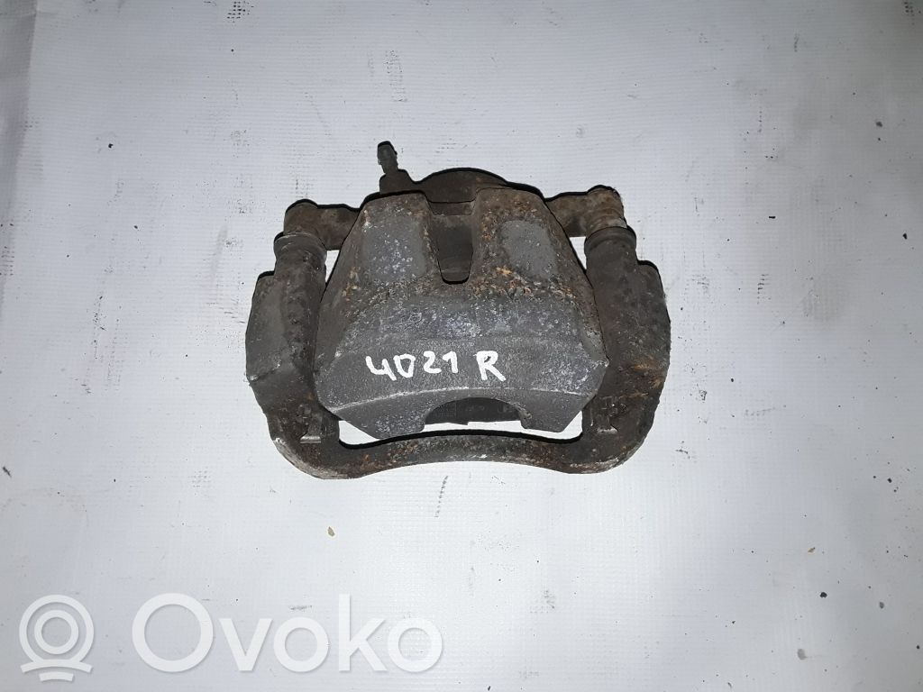 Toyota RAV 4 (XA40) Etujarrusatula 