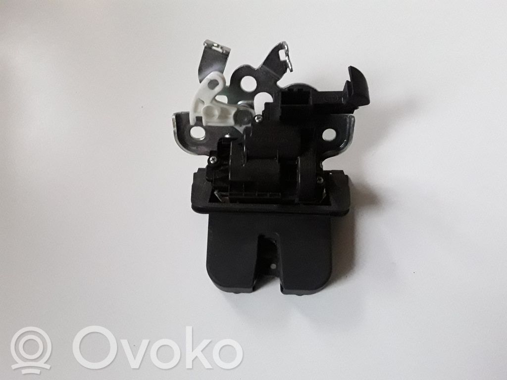 Seat Leon (5F) Loading door lock 