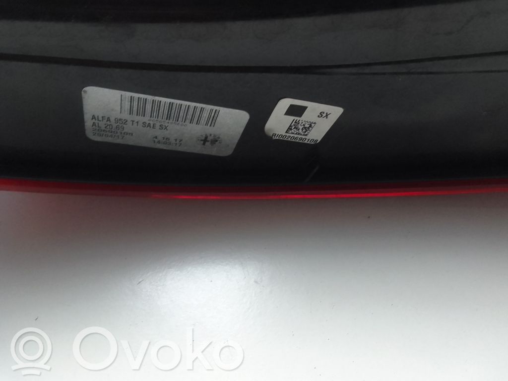 Alfa Romeo Giulia Feux arrière / postérieurs 