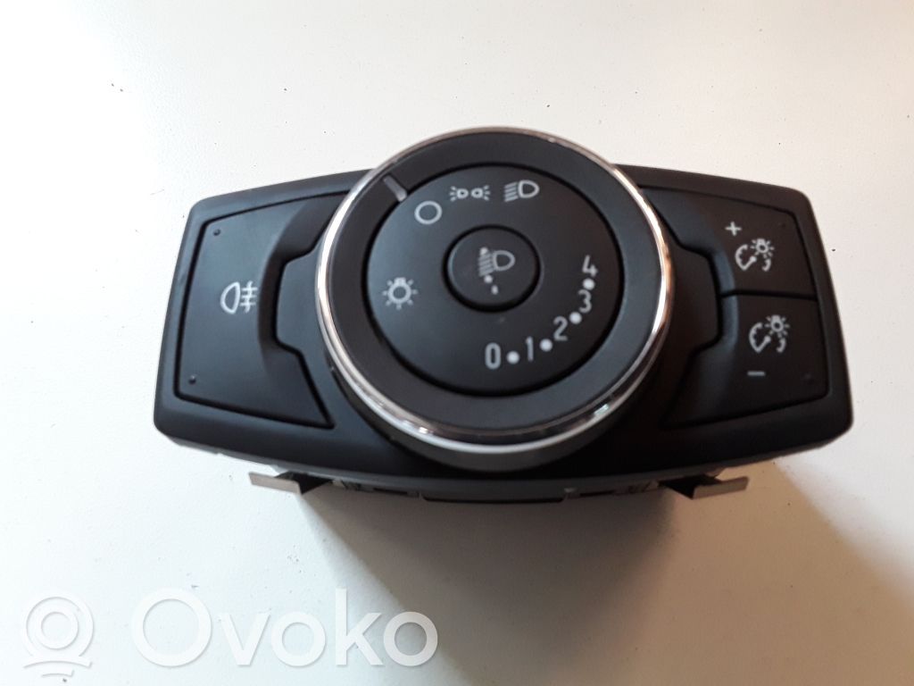 Ford Connect Šviesų jungtukas 
