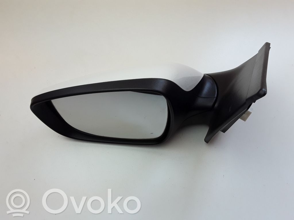 Hyundai i30 Elektryczne lusterko boczne drzwi przednich 