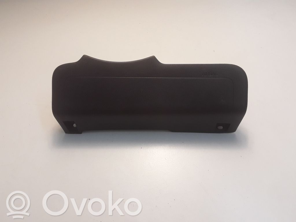 Volvo V40 Polviturvatyyny 