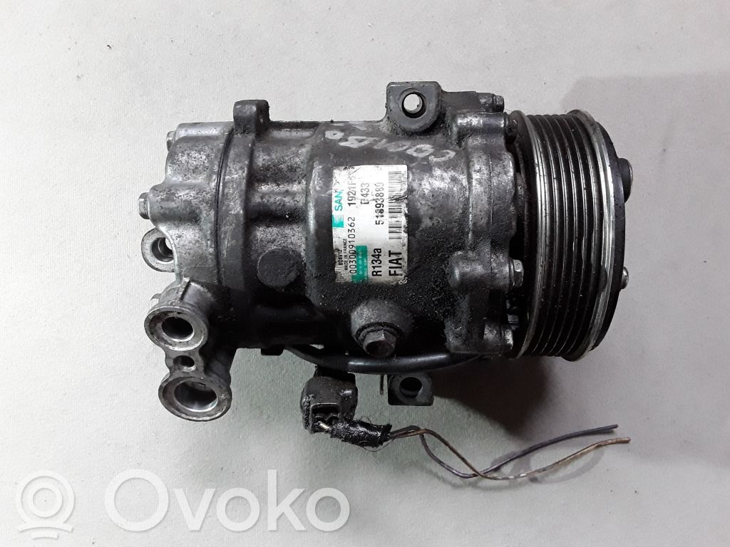 Opel Combo D Air conditioning (A/C) compressor (pump) 