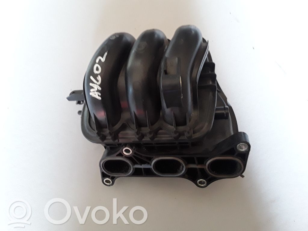 Toyota Aygo AB10 Intake manifold 