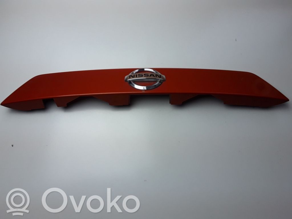 Nissan Micra K14 Moldura de la puerta trasera 