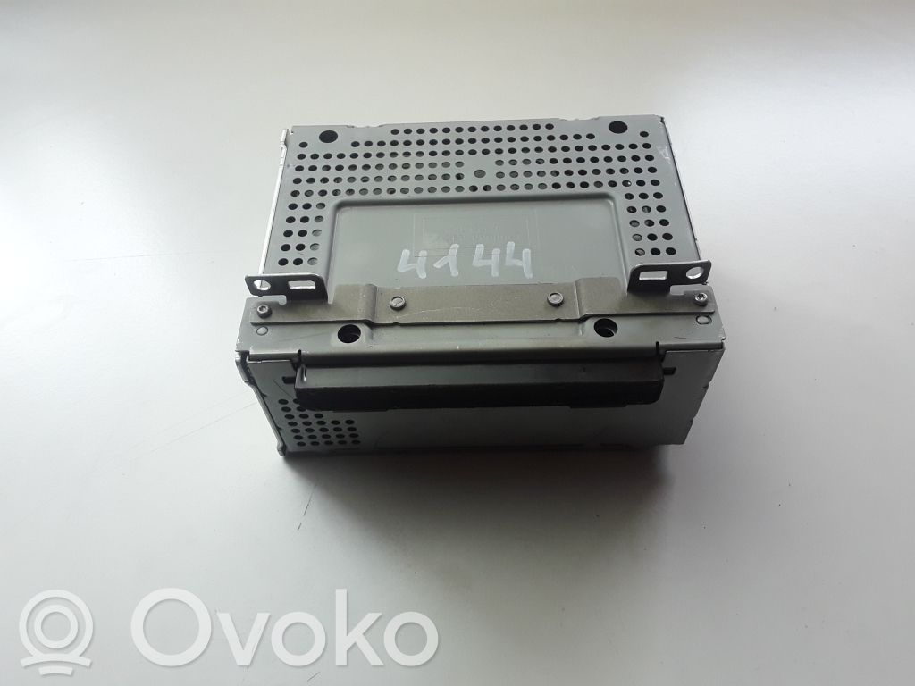 Panel / Radioodtwarzacz CD/DVD/GPS   F1BT18C815LP