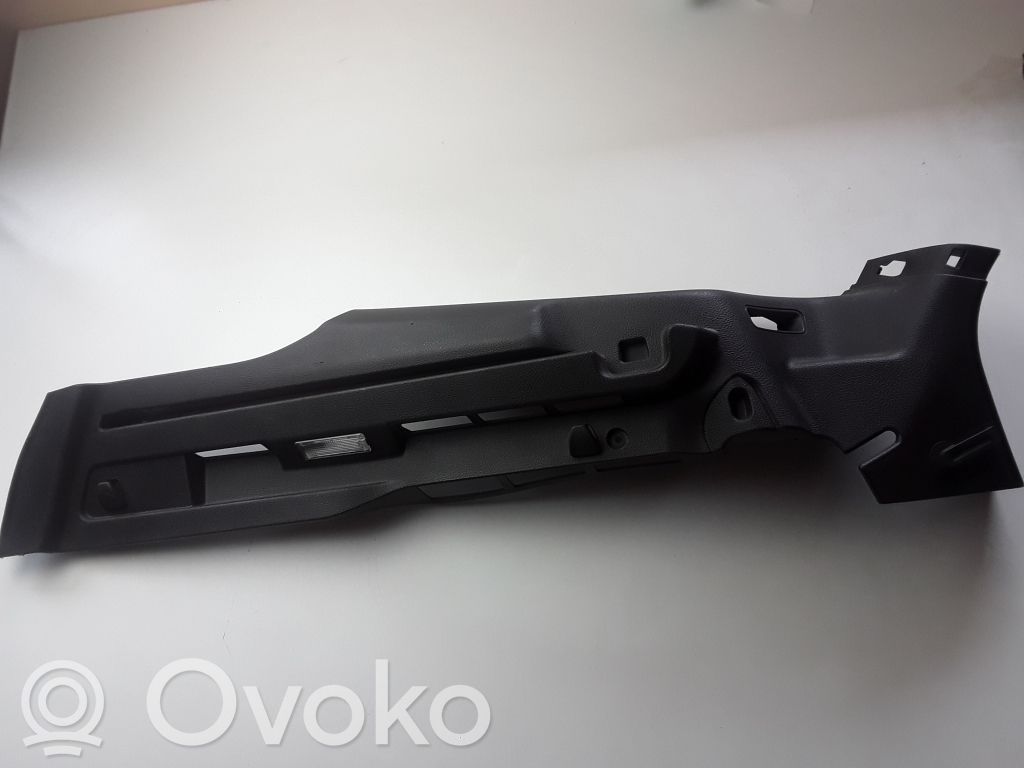 Ford Focus Boczek / Tapicerka boczna bagażnika 