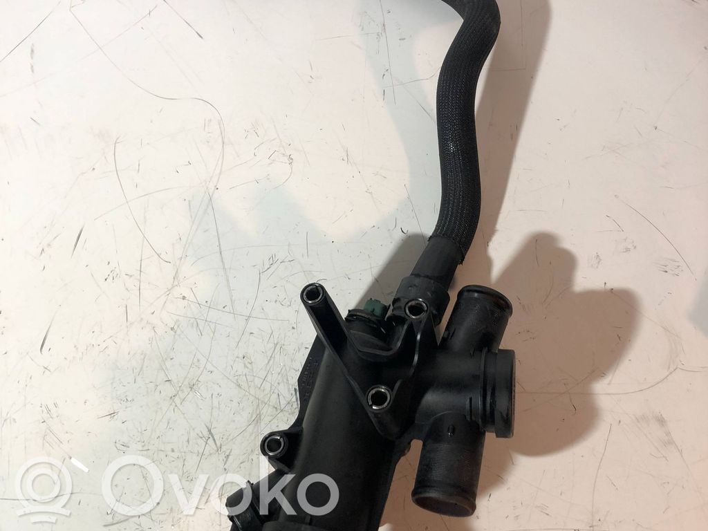 Citroen C4 Grand Picasso Termostaatin kotelo 