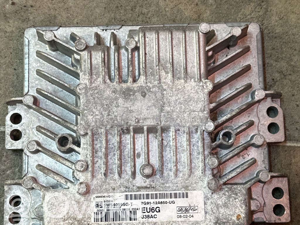 Ford Mondeo MK IV Variklio valdymo blokas 