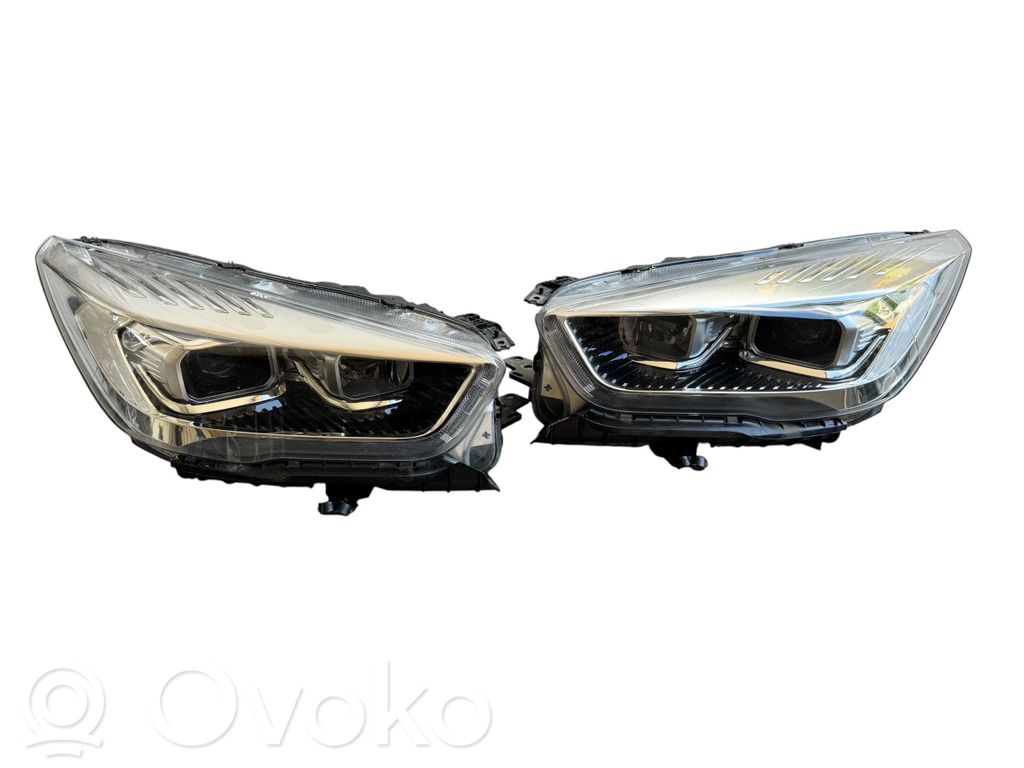 Ford Kuga II Scheinwerfer 