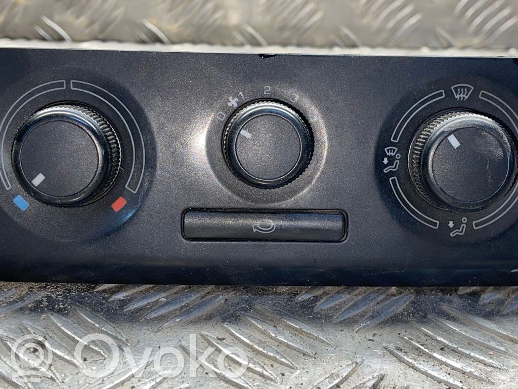 Skoda Praktik (5J8) Climate control unit 