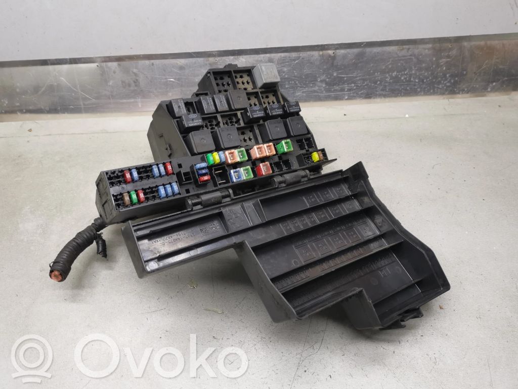 Jaguar S-Type Fuse module 