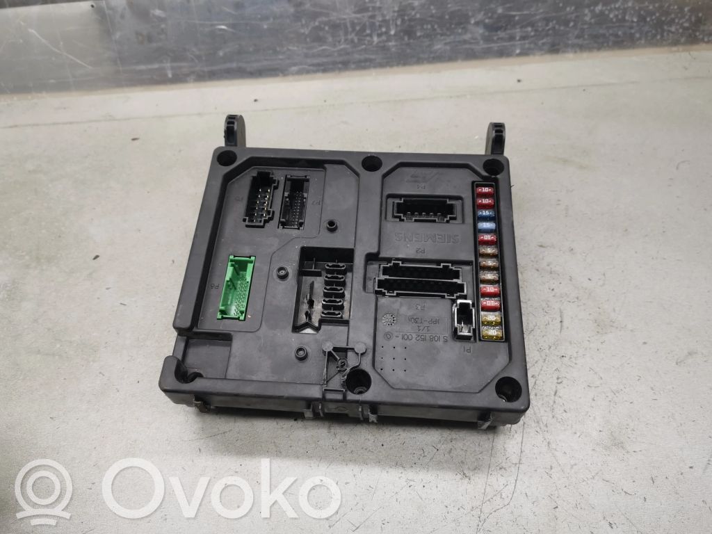 Ford Galaxy Fuse module 