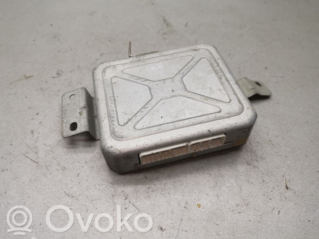 Unidad de control/módulo del ABS   GA2A67650