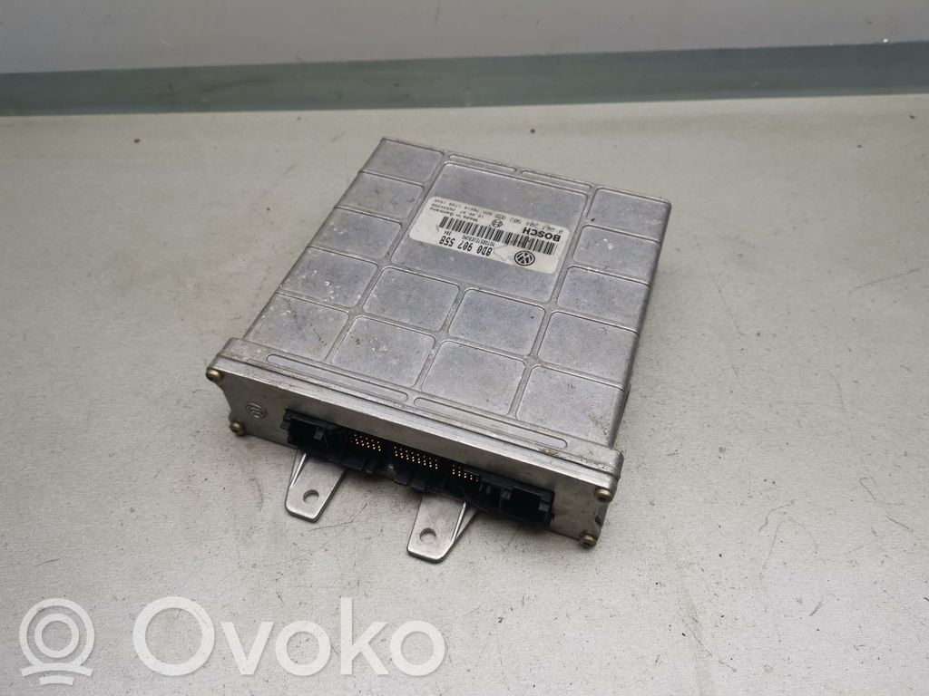 Engine control unit/module   8D0907558,0261204502