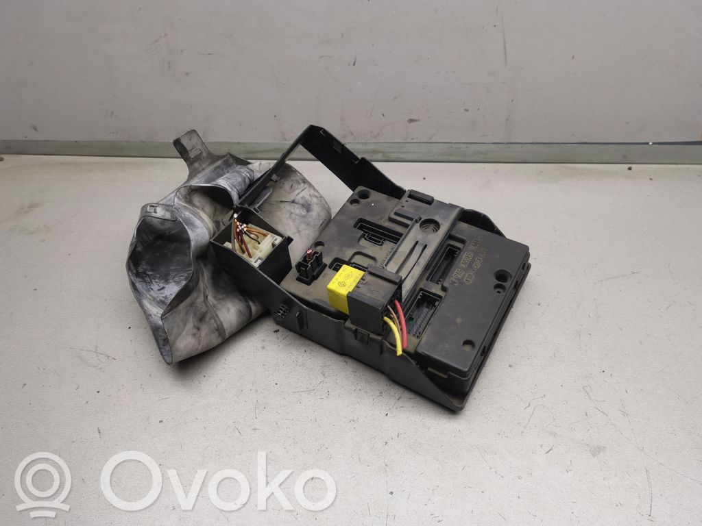 Renault Scenic I Fuse module 