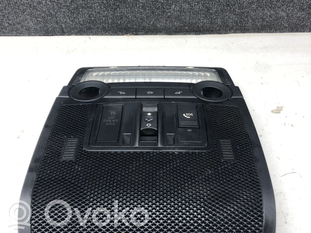 Front seat light   159568