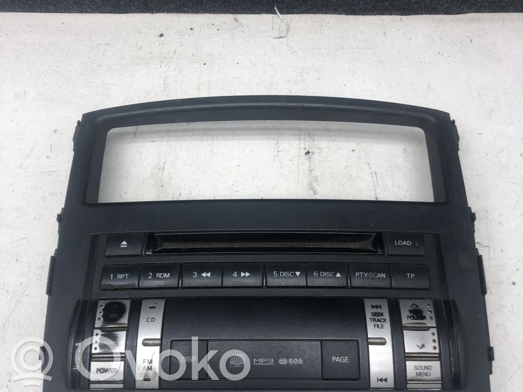 Mitsubishi Pajero Unidad delantera de radio/CD/DVD/GPS 