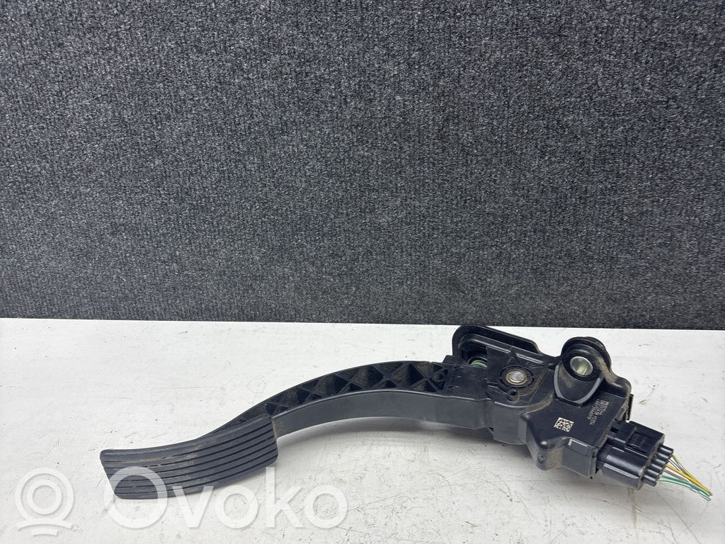 Mitsubishi Outlander Gaspedal 