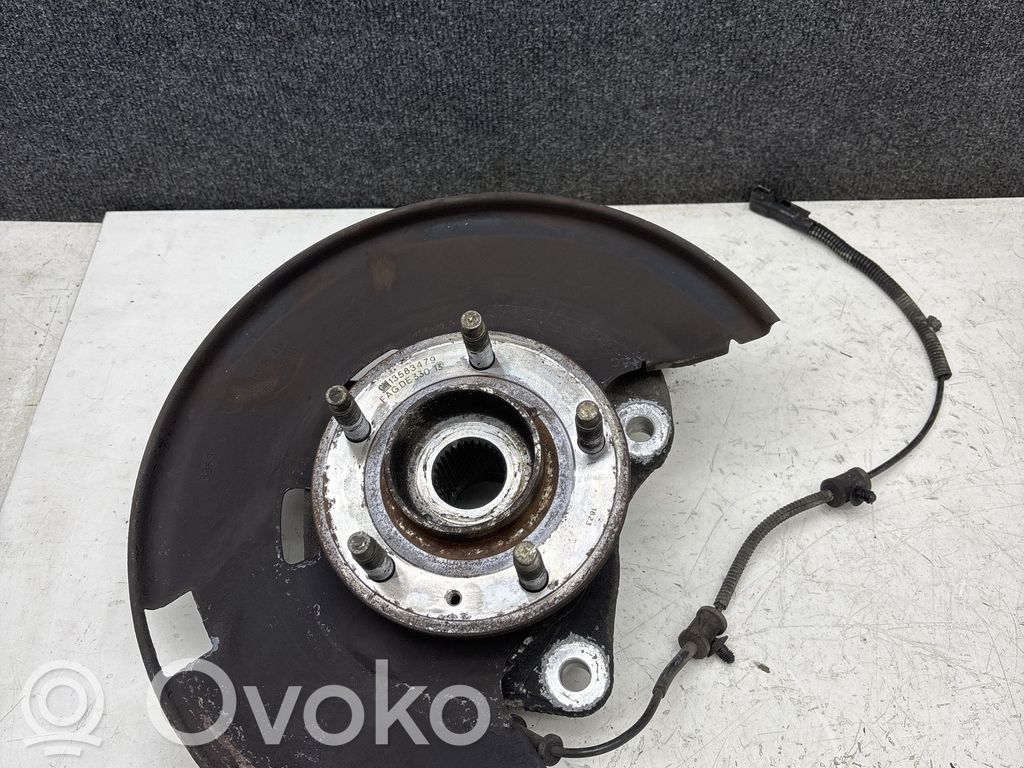 Opel Zafira C Cubo de rueda delantera 