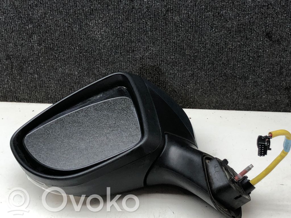 Renault Captur Elektryczne lusterko boczne drzwi przednich 