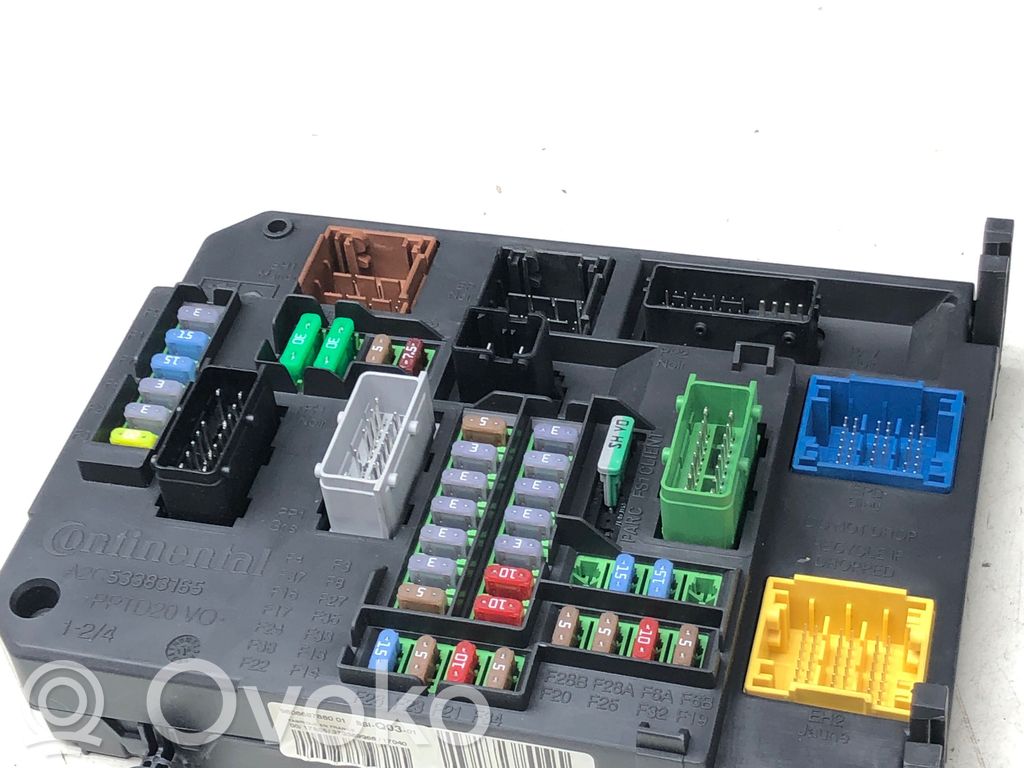 Peugeot 308 Module de fusibles 