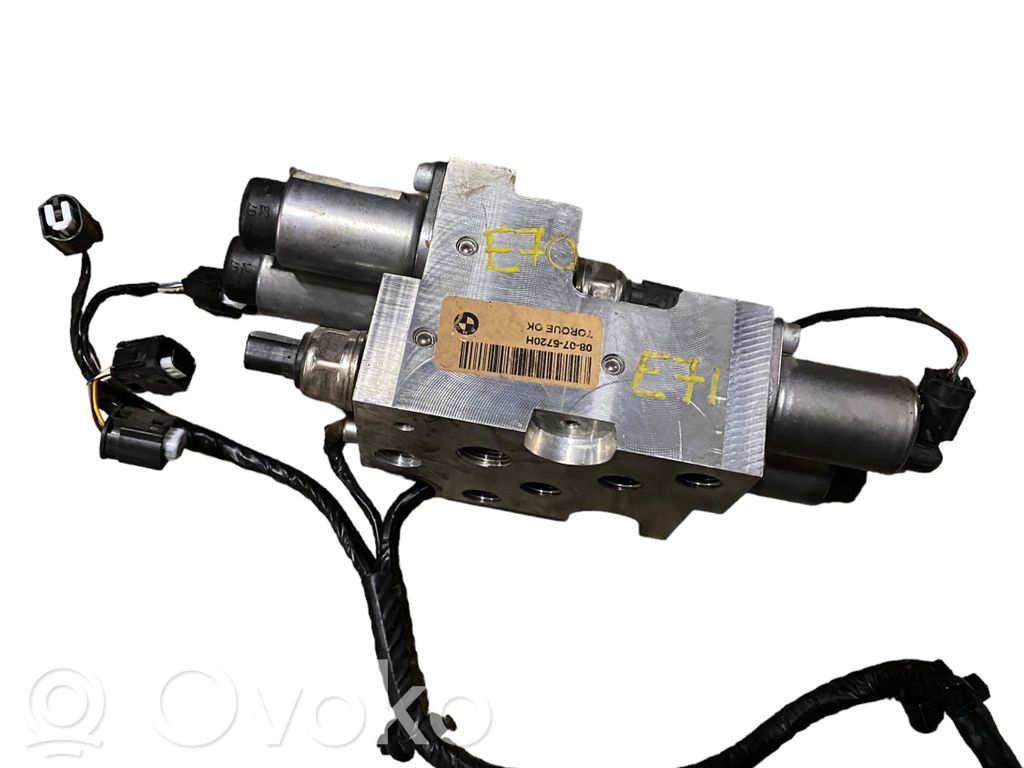BMW X5 E70 Active stabilizer control unit 