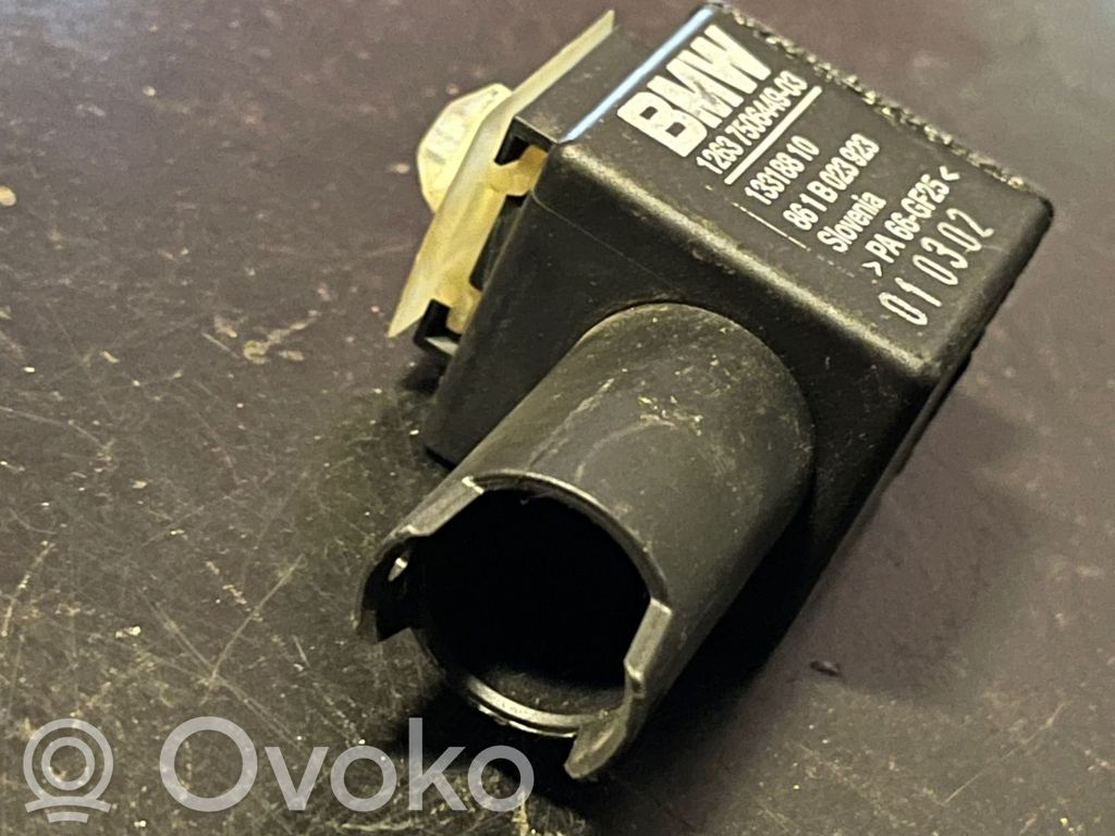 BMW 3 E46 Ilmajousituksen ohjainlaite/moduuli, takana 