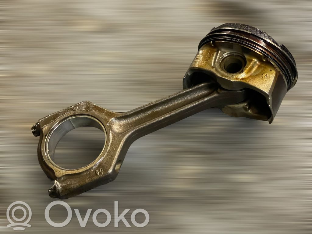 BMW 3 E92 E93 Piston with connecting rod 