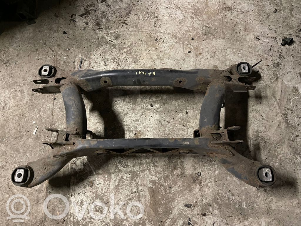 BMW 7 E38 Taka-apurunko 