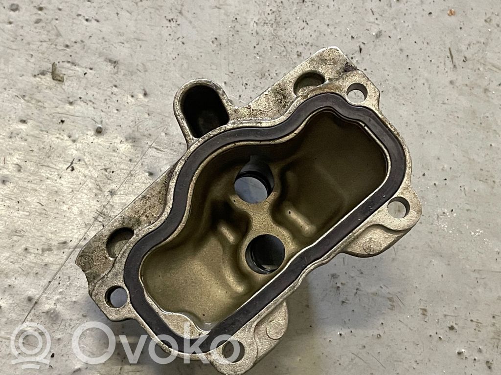 BMW 6 F12 F13 Oil filter cover 