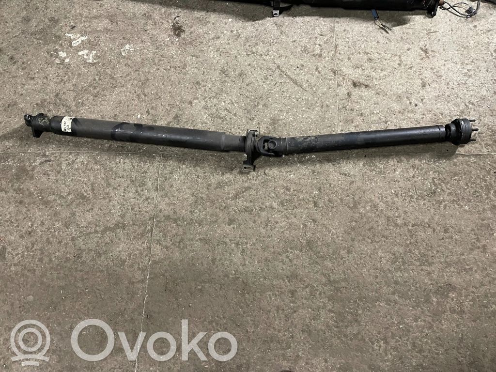 BMW 7 E38 Kardanas komplekte 