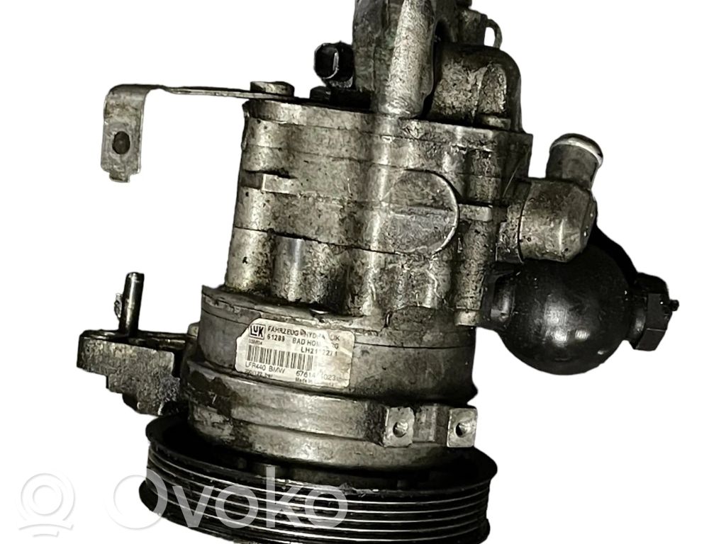 BMW 5 E60 E61 Power steering pump 