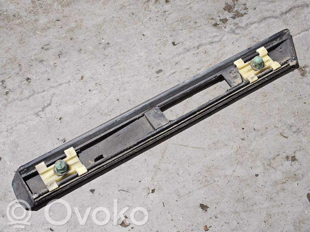 BMW 7 E38 Rivestimento parafango (modanatura) 