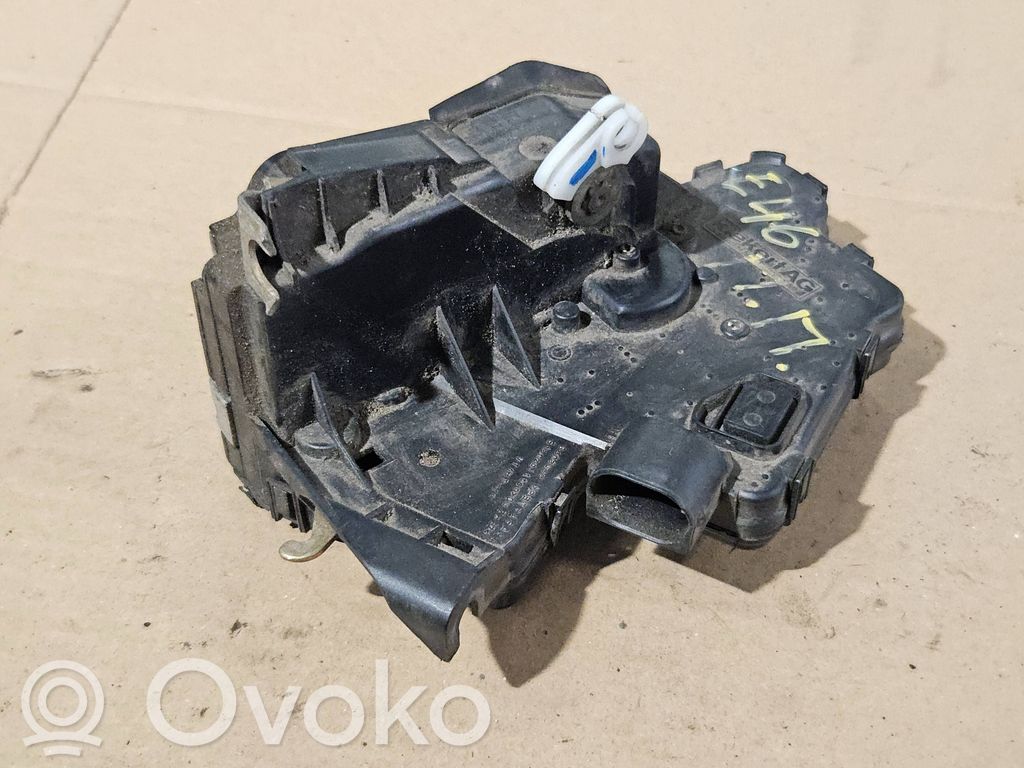 Priekšpusē slēdzene   7011244,244BTR