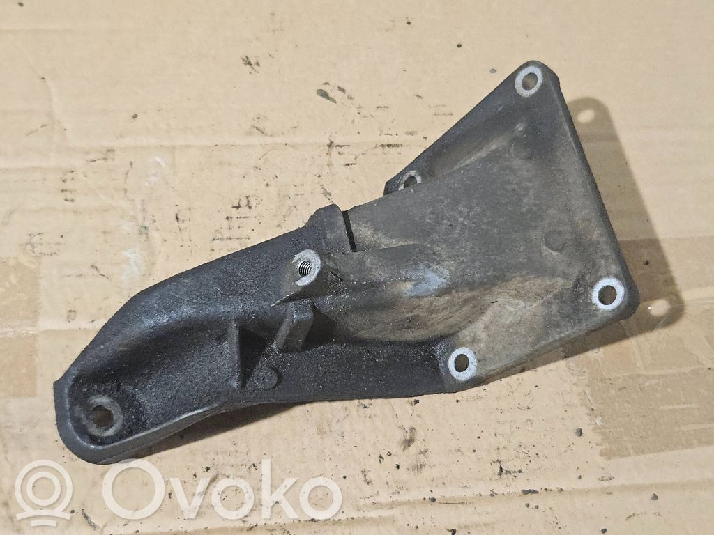 BMW 3 E46 Engine mounting bracket 