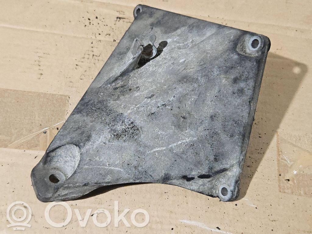 BMW 3 E46 Engine mounting bracket 
