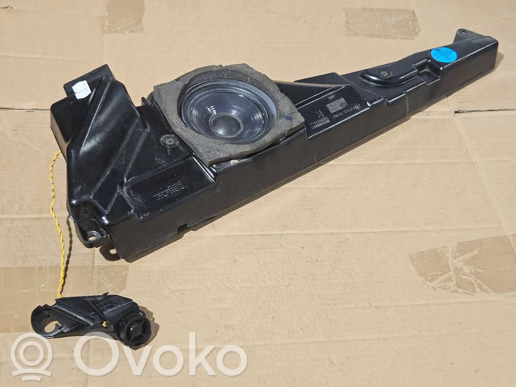 BMW 5 E39 Front door speaker 