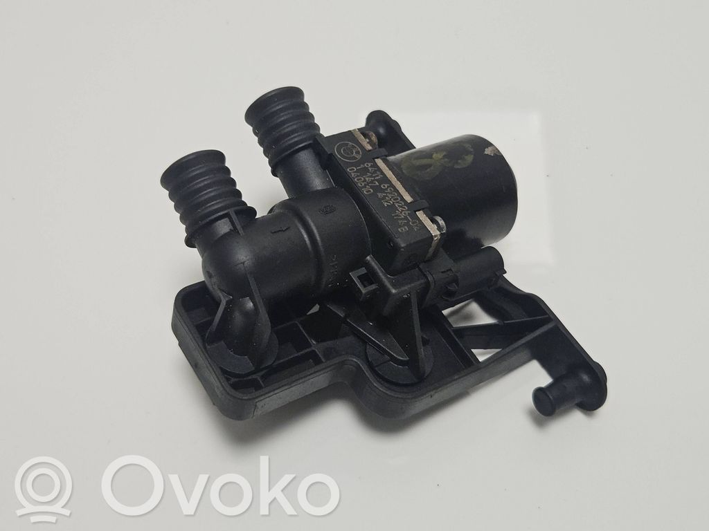 BMW 5 E60 E61 Apsildes radiatora vārsts (-i) 