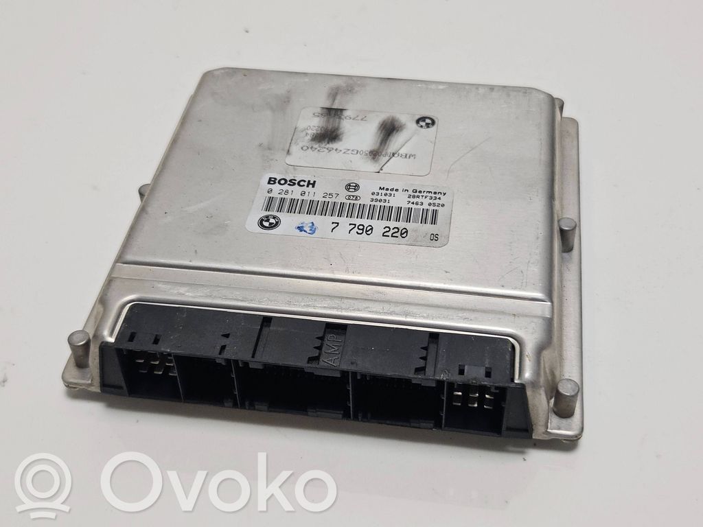 BMW 5 E39 Engine control unit/module 