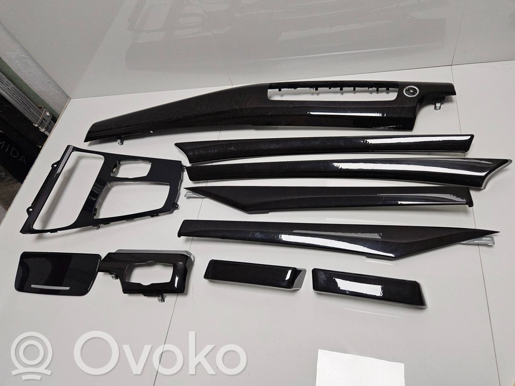 BMW 5 GT F07 Dashboard glove box trim 