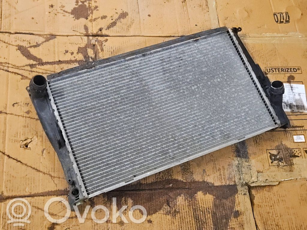 BMW X1 E84 Aušinimo skysčio radiatorius 