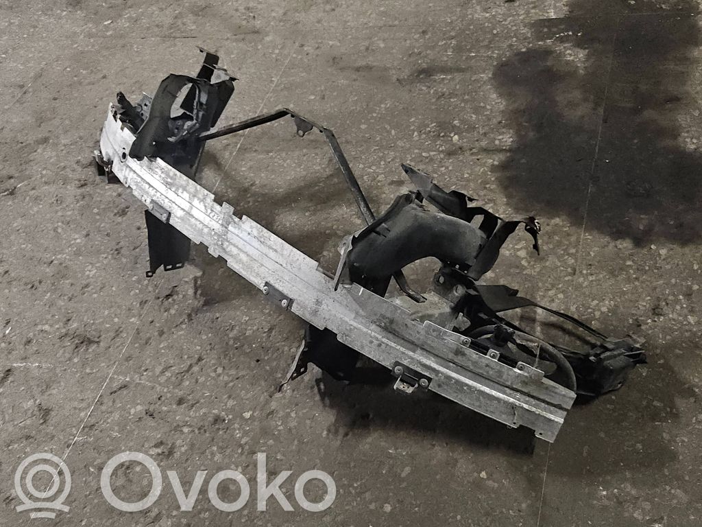 BMW 5 E60 E61 Priekšpusē bampera sija / balka 
