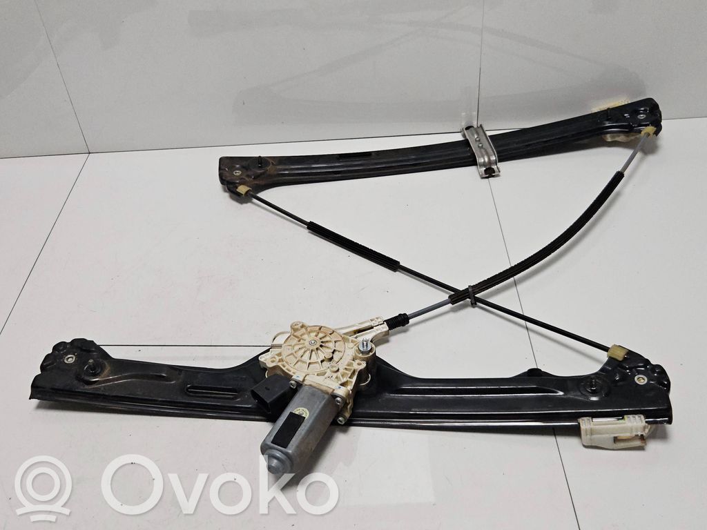 BMW X5M E70 Macara ușă față cu motor 