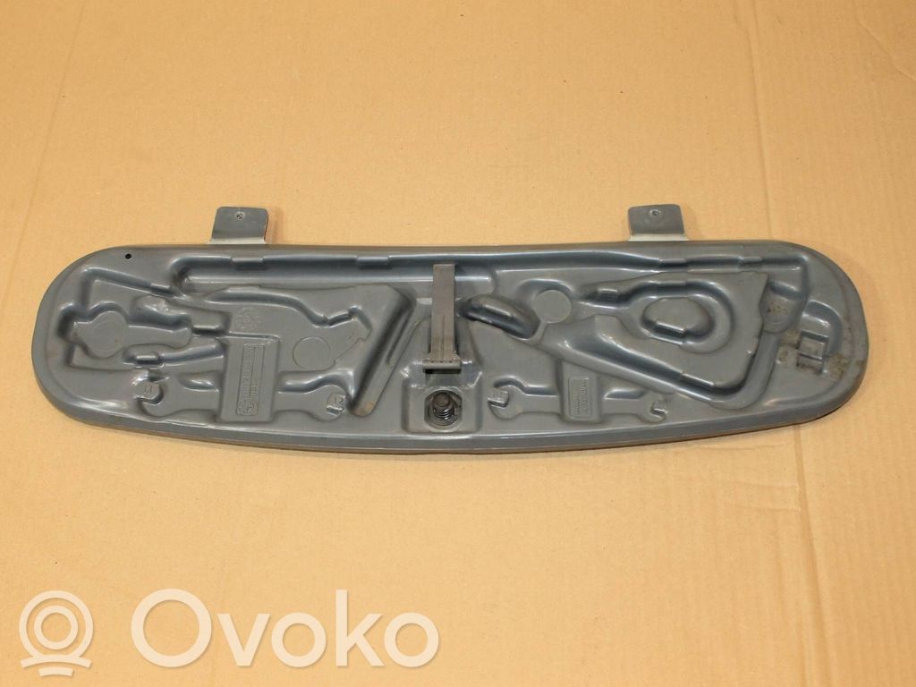 BMW 3 E46 Įrankių daiktadėžė 
