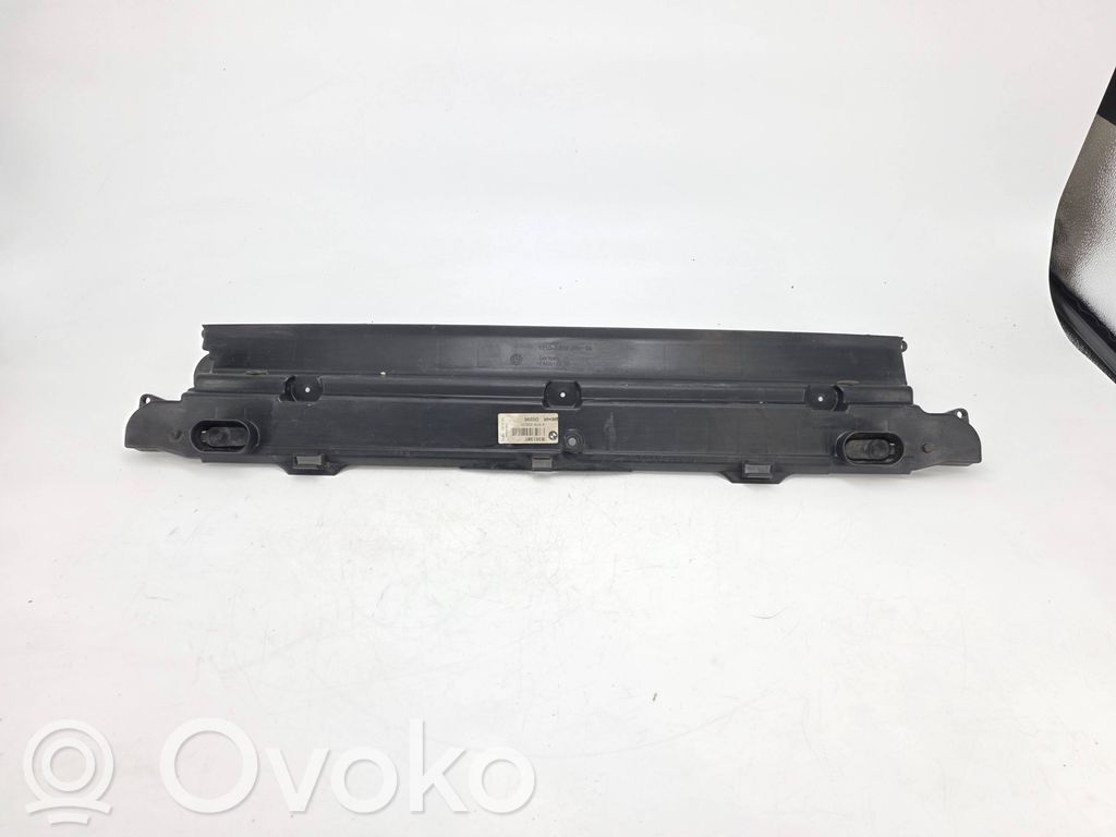BMW 5 E60 E61 Radiatoru paneļa augšējā daļa (televizors) 