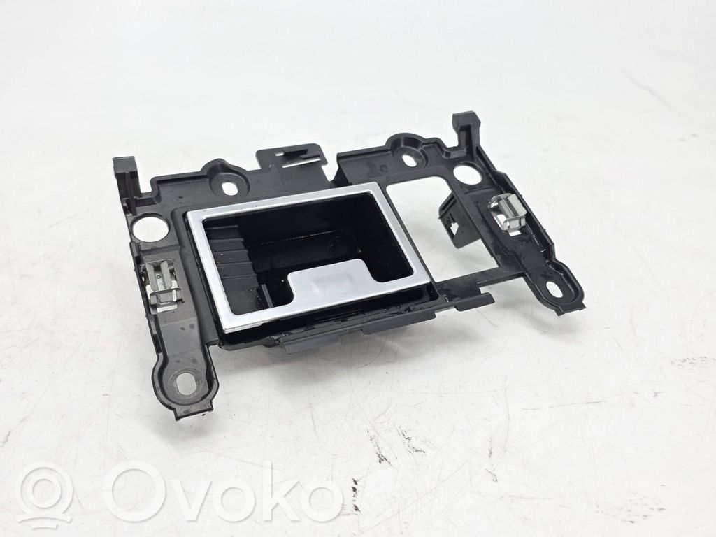 BMW 5 E60 E61 Ashtray (front) 
