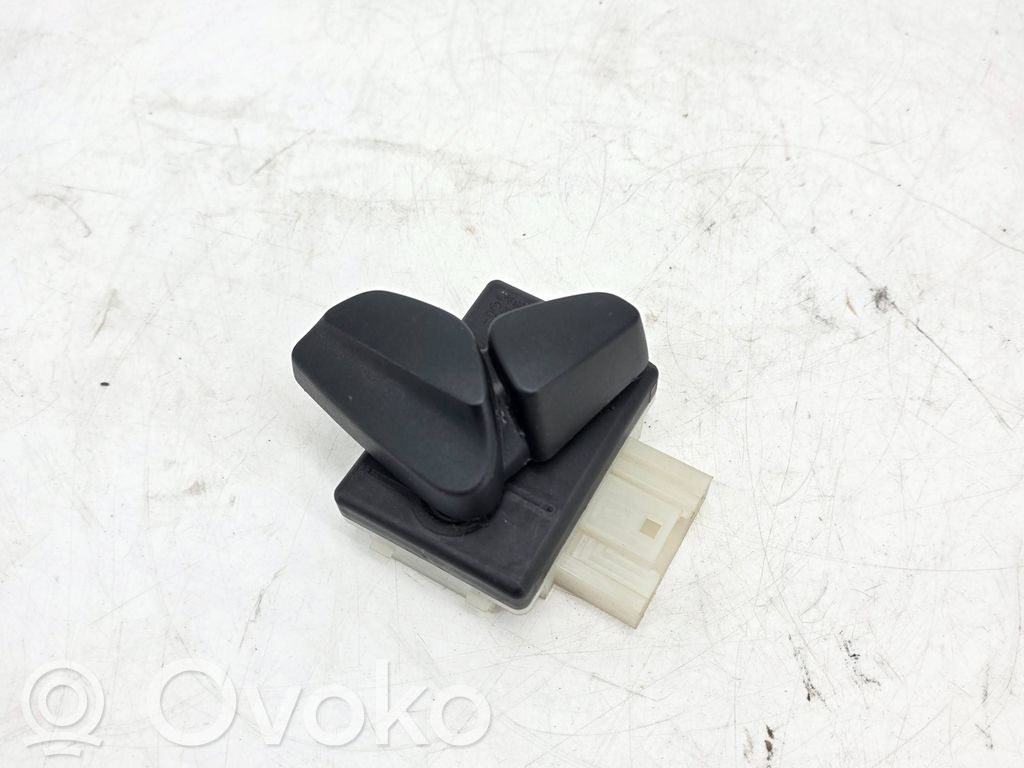 BMW 5 E60 E61 Seat control switch 