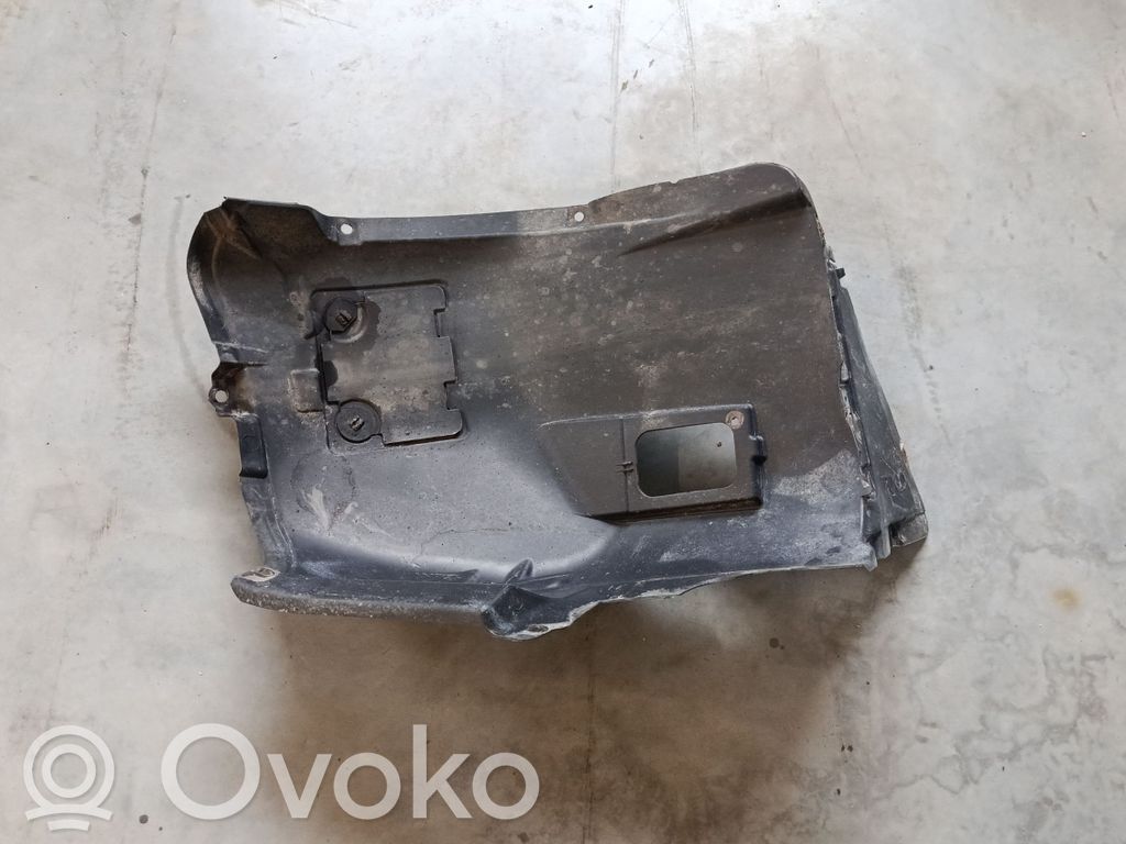 BMW 3 E90 E91 Apakšspārns 