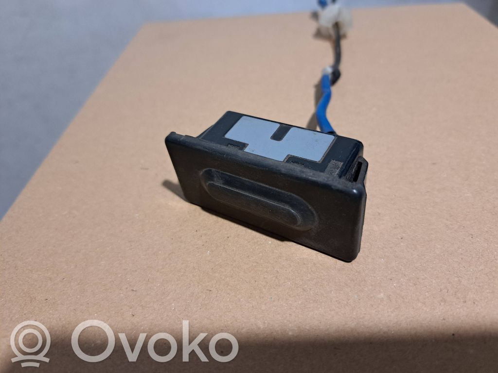 Mazda 6 Tailgate/trunk/boot exterior handle 
